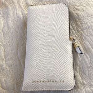 QUAY Australia Jlo pearl/rose cat eye sunglasses